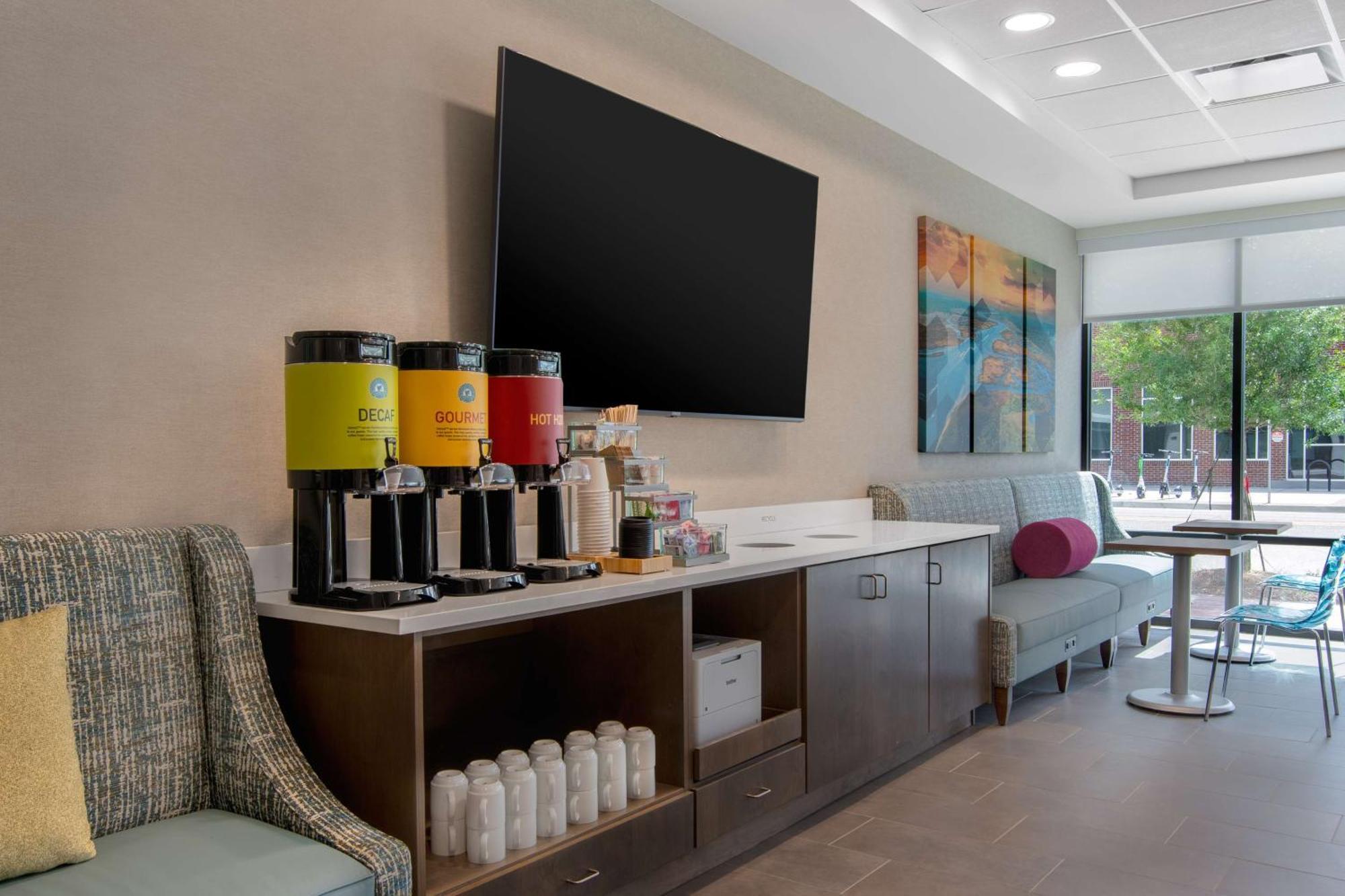 Home2 Suites By Hilton Jacksonville Downtown Bagian luar foto