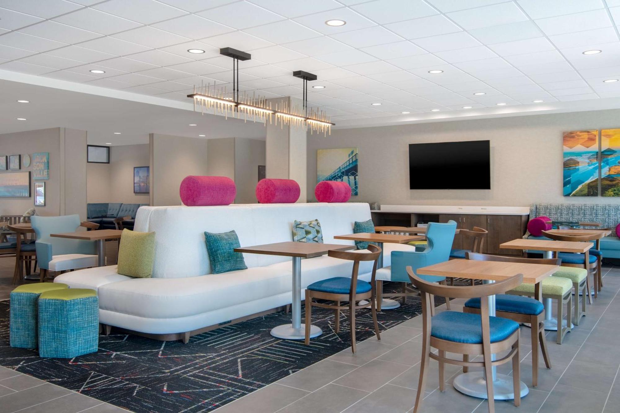 Home2 Suites By Hilton Jacksonville Downtown Bagian luar foto
